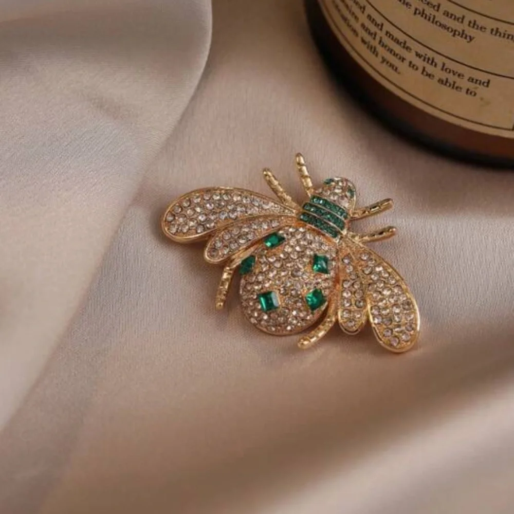 Emerald Green and Gold-tone Crystal Bee Bug, Fly Brooch, Lapel Pin